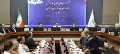 حمایت از کسب و کارها؛ محور نشست محمد کبیری با جامعه بازاریان و بازرگانان کیش
